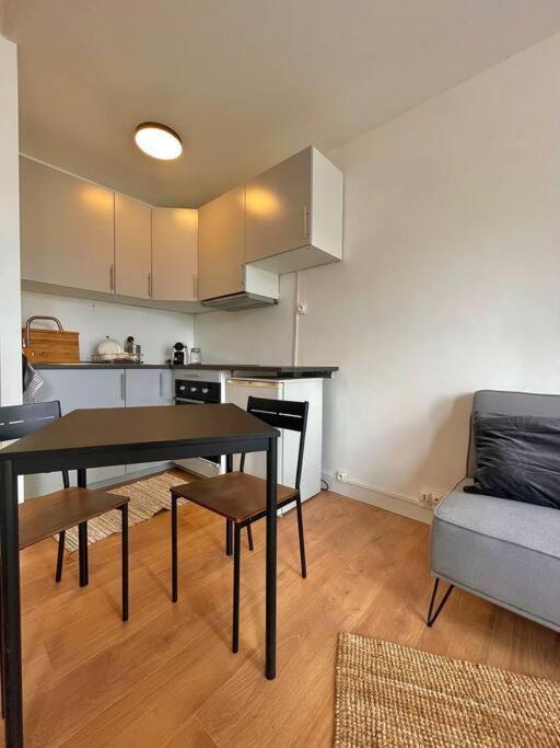 Superbe Studio Avec Parking Gratuit Sur Place Paray-Vieille-Poste Exterior foto